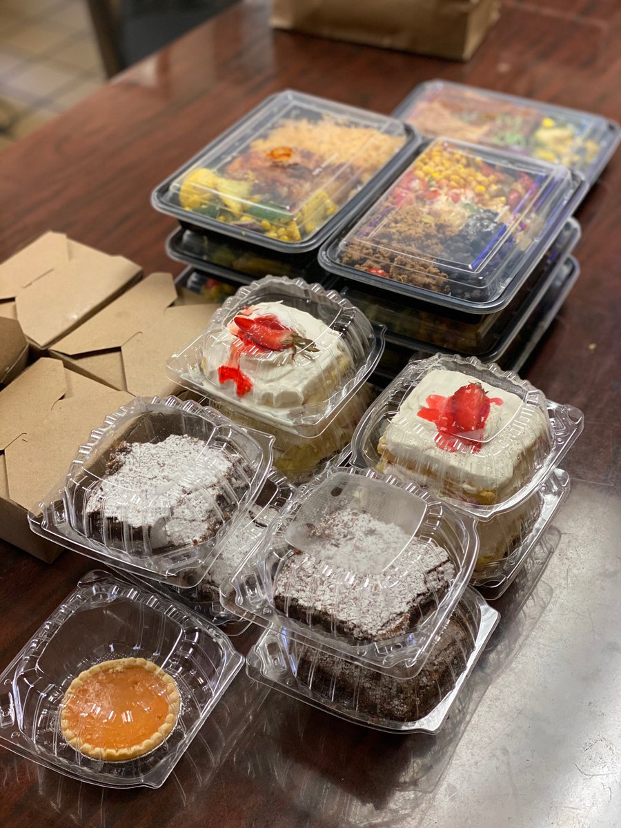 PinxCatering's tweet photo. Pinx Catering had the privilege to deliver our fresh, hot meals to the Oakland Fire department. @oaklandfireca 

We truly appreciate these first responders for all they are doing during this pandemic. THANK YOU!

#pinxcatering #oaklandfire #goodfood #quarantine #feedtheline https://t.co/Xw0Ez9UOEA