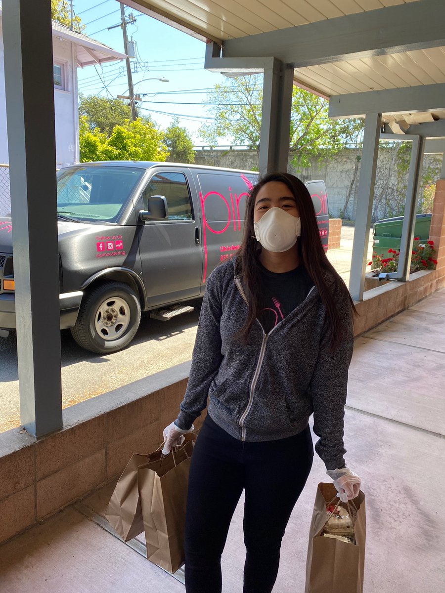PinxCatering's tweet photo. Pinx Catering had the privilege to deliver our fresh, hot meals to the Oakland Fire department. @oaklandfireca 

We truly appreciate these first responders for all they are doing during this pandemic. THANK YOU!

#pinxcatering #oaklandfire #goodfood #quarantine #feedtheline https://t.co/Xw0Ez9UOEA