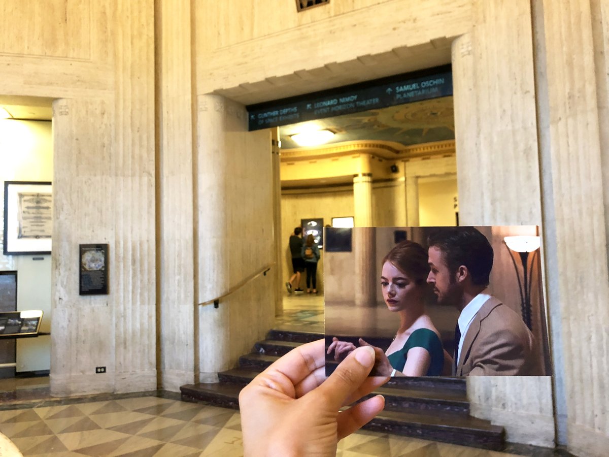 LaLaLand's tweet photo. Enjoy these picture-perfect #LaLaLand photos taken by @discoverLA! 📸 

Don’t forget to join us this Friday as we stream the film for free on YouTube during #LionsgateLIVE! https://t.co/fv1fcf8okr