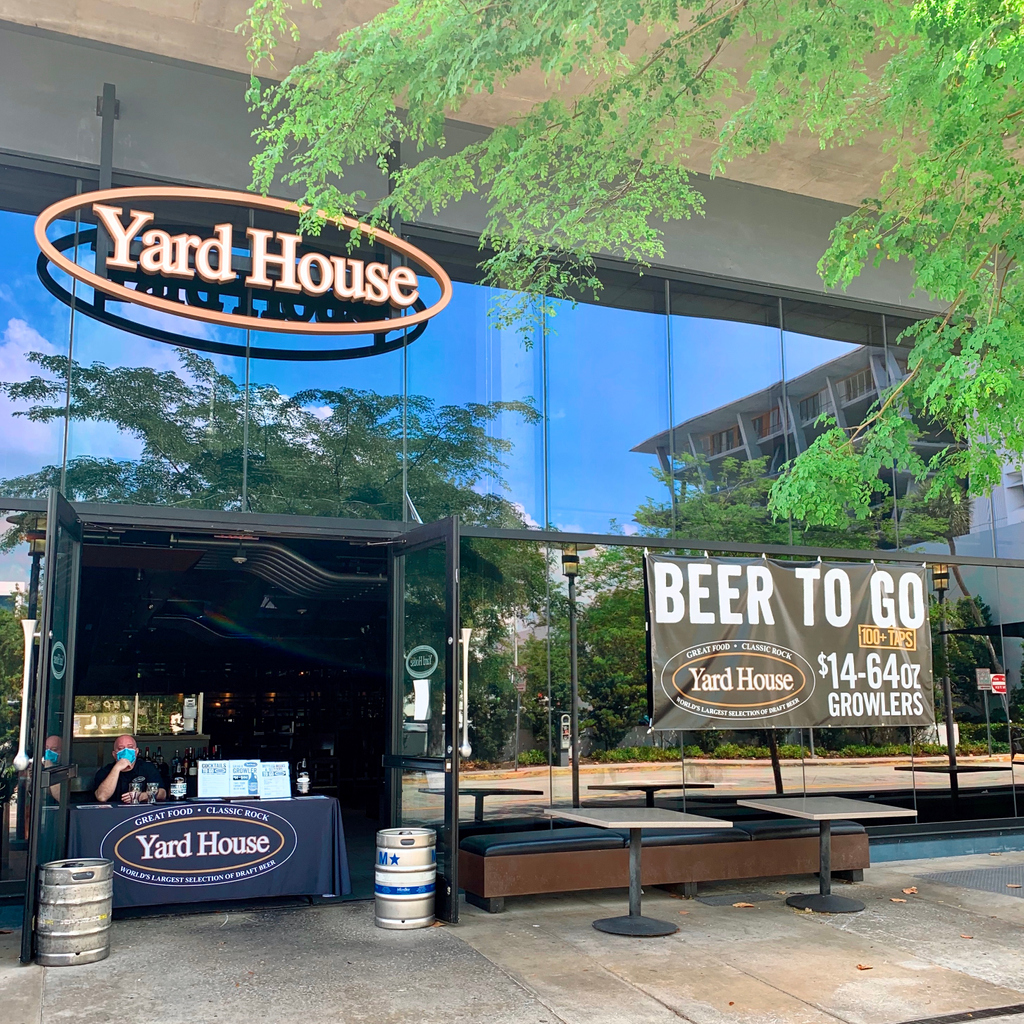 LncolnRd's tweet image. Today's lunch break brought to you by @yardhouse #onLincoln 🍻#OrderOutHelpOut #LincolnRoad #MiamiBeach