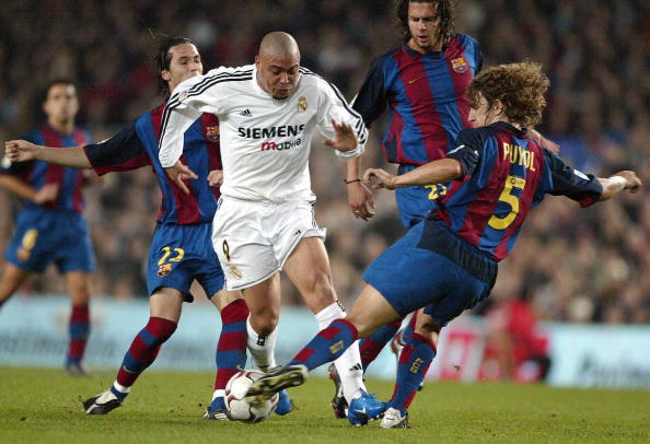 OptaJose's tweet photo. 2 - In 2003/04, Ronaldo Nazário became the first and only player in @LaLigaEN history to finish as top-scorer for both @realmadriden (24 goals in 2003/04) and @FCBarcelona (34 in 1996/97) in a season. Sublime. 

#OptaLaLigaseasons https://t.co/OmOUyUQGWm