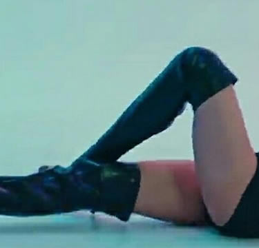 Мем: «Did it work?» — актёры и персонажи с ногами танцовщицы