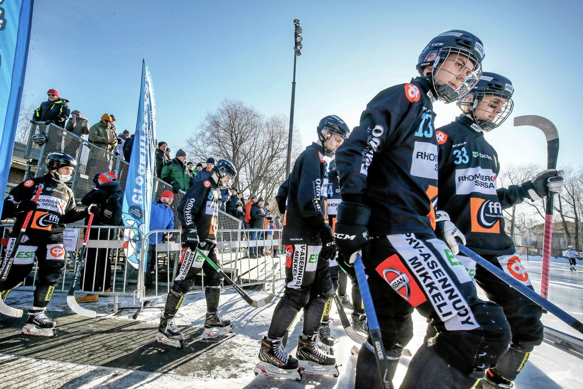 Koronavirus on iskenyt eri lailla Mikkelin pääsarjajoukkueisiin – Kampparit pärjännee sveitsiläisen "kummisedän" avulla, MP:n sponsorineuvottelut ovat täysin jäissä: Jukureissa neuvotteluja käydään samalla kun myönnetään niiden vaikeutuneen. Sponsorointi… lansi-savo.fi/uutiset/urheil…