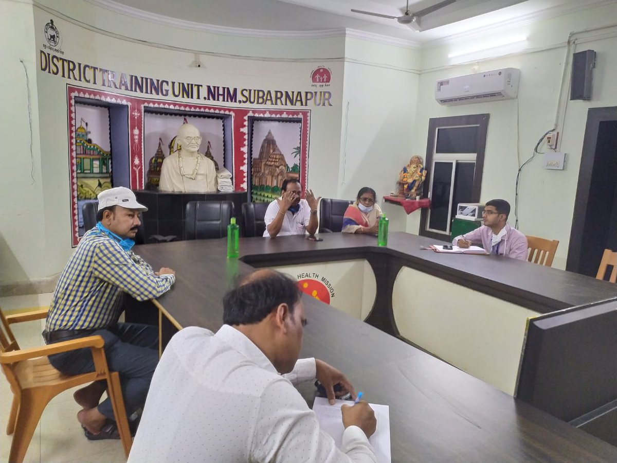 JSonepur's tweet photo. @ADV_MKMEHER Orientation &amp; basic Training of all NGOs on COVID-19 at DTU,DHH , Subarnapur by CDM&amp;PHO, Subarnapur on dt  22-04-2020 attend by Secy, JAWARD, Bmpur. https://t.co/VRBofXTRU9