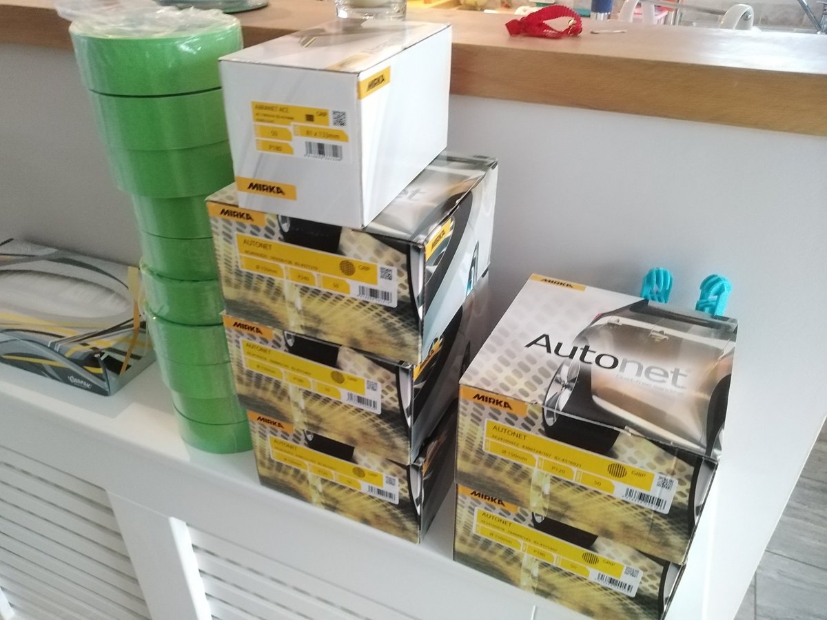 At least somethings haven't changed order placed yesterday morning <a href="/MyPaintbrushUK/">MyPaintbrush</a>  super service thank you Andy &amp; meagan. Not moaning about no biscuits I've got fat being off for 3 weeks. #StaySafe