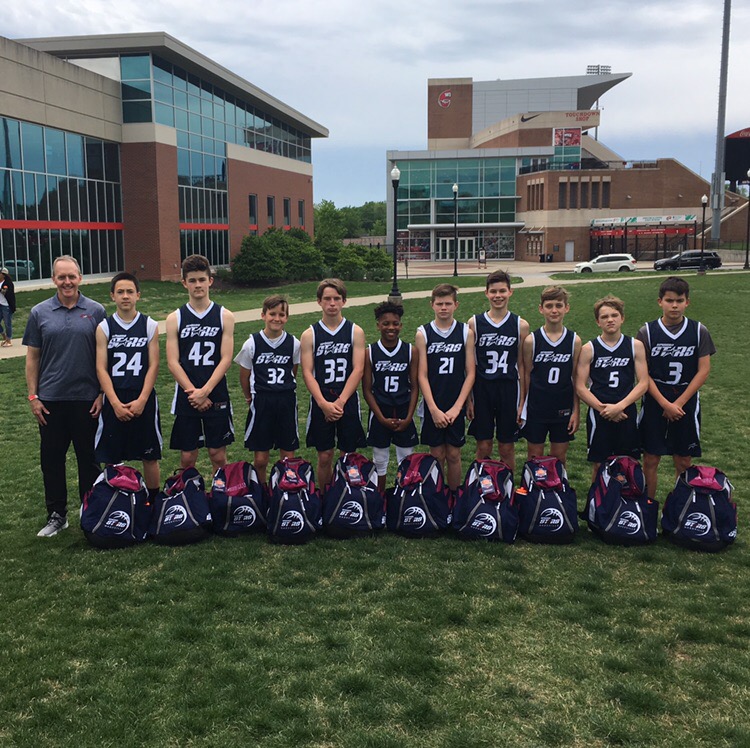 StarsBballClub's tweet photo. THROWBACK TUESDAY:  2019 April 26-28 Tourney Weekend!
16U/17U Premier South (Girls)-@sethposton1 
6th Premier South (Boys) - Coach Lance Akridge
6th Select South (Girls)-@CoachCallieCook 
Visit our Facebook page for more photos! 
https://t.co/WZRAnKIz2A
@wcsWMAA @wcsCOAthletics https://t.co/5Dx6IfwbFw