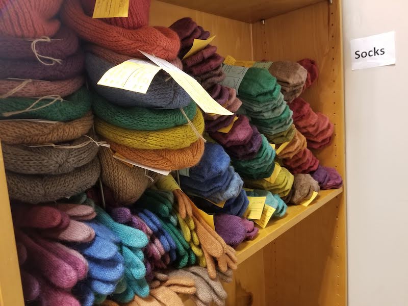CornellSGE's tweet photo. Moving beyond the classroom &amp; into the community, students from #CornellSGE's Big Red MicroEnterprise (BRM) work with local Laughing Goat Fiber Farm to unlock added value. https://t.co/d71vcFFzBE #business #sustainability #CornellMBA https://t.co/5T9H8lE680