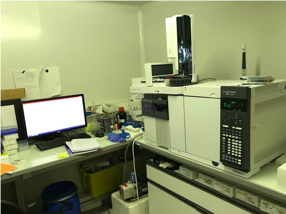 jlipidres's tweet photo. .@ApicoLipid's first born! Our @AgilentChem GC-MS for #fatty acid #lipid #fluxanalysis. Afraid she feels alone during the #lockdown. We'll give her a sister LC-MS QQQ soon for some epic playtime! Thx to @auvergnerhalpes IRICE support #excited #GCMS #LCMS #GEMELI https://t.co/DsOYURdmWi