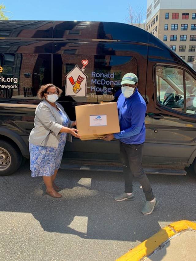 NYC Health+Hospitals/Kings County (@kingscountyhosp) on Twitter photo Thank you <a href="/rmhnewyork/">Ronald McDonald House New York</a> for your generous donation of 1,000 Surgical Masks to our #HealthCareHeroes <a href="/KingsCountyHosp/">NYC Health+Hospitals/Kings County</a> today☀️ Thank you <a href="/rmhnewyork/">Ronald McDonald House New York</a> for your generous donation of 1,000 Surgical Masks to our #HealthCareHeroes <a href="/KingsCountyHosp/">NYC Health+Hospitals/Kings County</a> today☀️