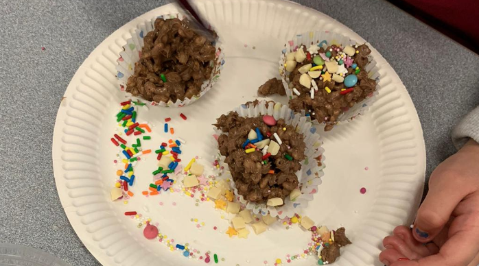 Can you guess what we were making today? #wheresthesungone #wetplay #rainyday #chocolate #baking #schoolclosureuk #keyworker #greatbaddow #chelmsford #BHIS