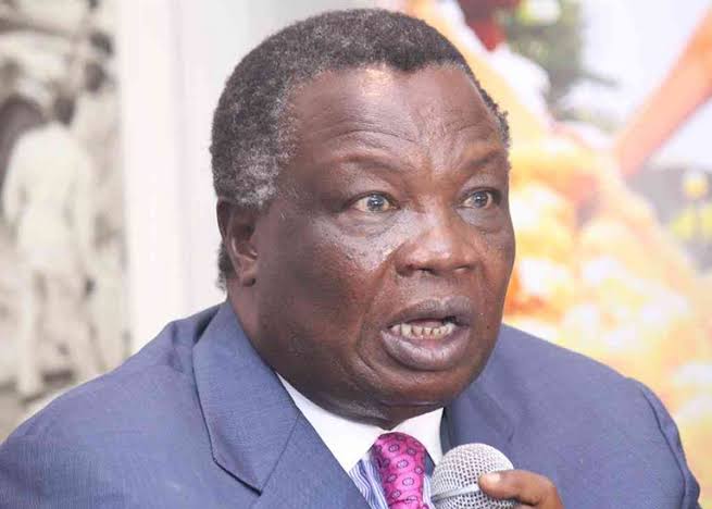ManderaBlogger's tweet photo. "After Corona Virus I will hold a big rally at Uhuru Park to unveil the coalition between Raila Odinga, Uhuru Kenyatta and Gideon Moi that will send William Ruto to his chicken farm in Sugoi." ~ Francis Atwoli

TELL HIM SOMETHING. https://t.co/TVTFsxWUzF