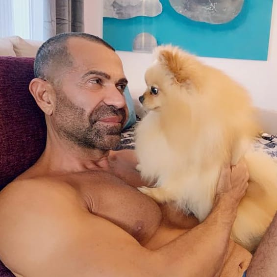 ManuelArtilesTV's tweet photo. En estos días de mi reconstrucción💪nada mejor que un momento de terapia con Rogers🦊sus cariños son un un estímulo 🥰
.
Quiero darles las gracias a tod@s‼por las muestras de cariño y apoyo  me hacen llegar👐🙌 Son mi fuerza cada día❤GRACIAS🙏 https://t.co/PKLE4Cl67a