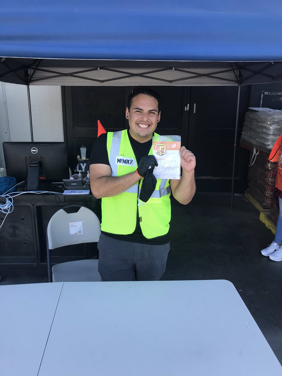 Kudos to Jeremy at 0630, Santa Clara for taking care of customers at curbside and working Safe!