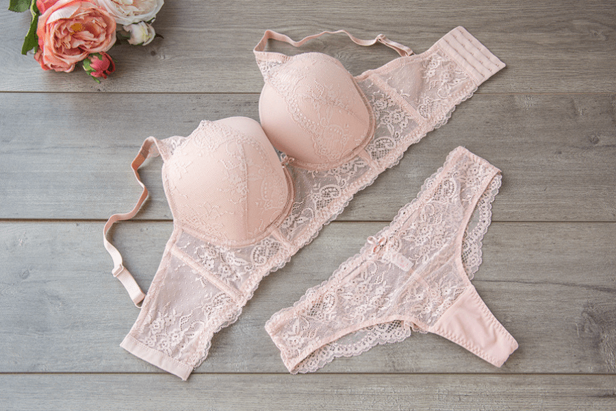 pd2074's tweet photo. 5 WAYS TO EXTEND THE LIFE OF YOUR FAVORITE BRA https://t.co/fFOEk7hYo8 https://t.co/yIryUztu1w