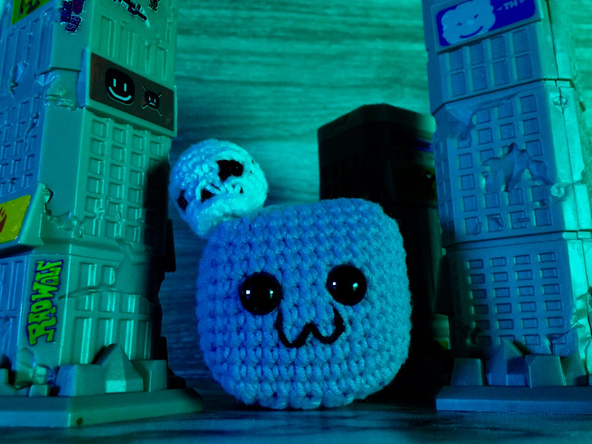 misfitdoris's tweet photo. I am SO HAPPY to present to everyone the newest addition to my store!! Who says gelatinous cubes had be scary? I always thought a giant blob would be adorable!! Now available at my store:

https://t.co/8RV0Z58dZD

#dnd #gelatinouscube #dungeonsanddragons #5e #trpg #ttrpg https://t.co/ArDv5o8h4R