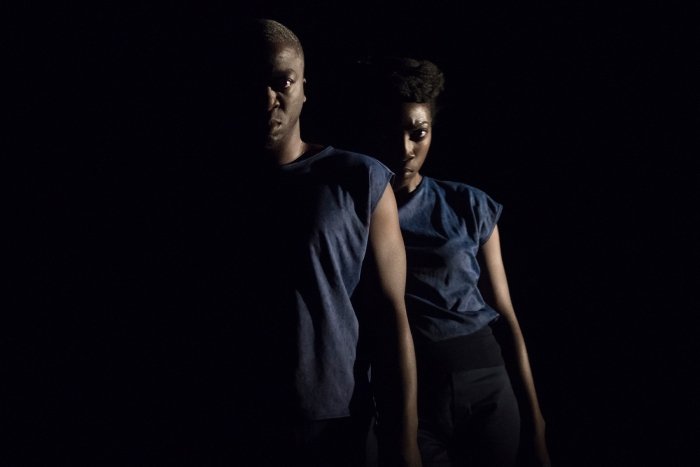 twitijele's tweet image. Linda and Mike Hayford popped around to @AerowavesEurope &apos;s #SpringForward20 in an animation-like family-ar interplay