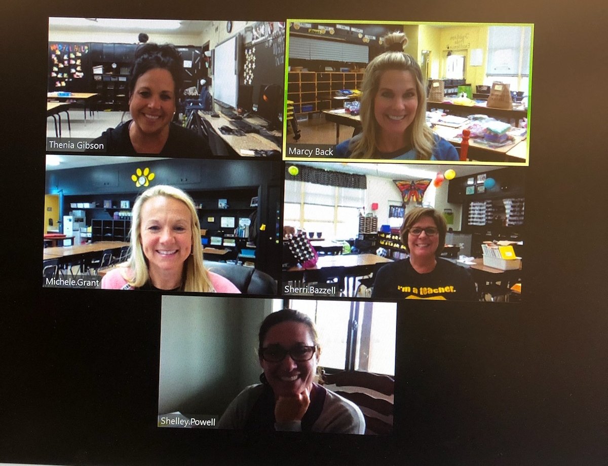 mes2nd's tweet photo. Zooming with my sweet grade level friends... Missing you daily❤🐯
#MurraySchools 
#Healtyathome https://t.co/y5LLmHZoAJ