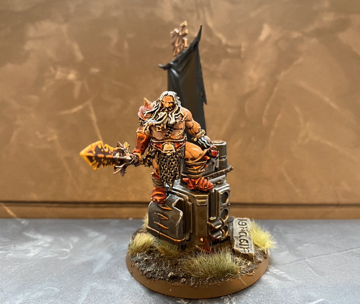 CharlesKhorne's tweet photo. Finished my Cogseer for #RAW20 can anyone guess where the bits came from? #roadtoraw #WarhammerCommunity @Realms_at_War he has claimed a Motion Machine to power my Cogfort! https://t.co/JNOr4fccxT