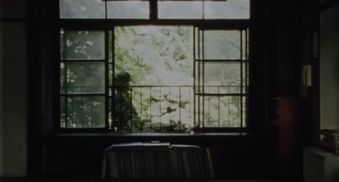 タケシ ｔkｃ １０年以上ぶりに黒沢清監督の 大いなる幻影 を観賞 僕はこの映画を80年代ゴダールがセルフリメイクした 勝手にしやがれ という印象を持っていたが ここまで現代にリンクしてしまう映画は無いのでは と思い観賞したら存在は消えかけ