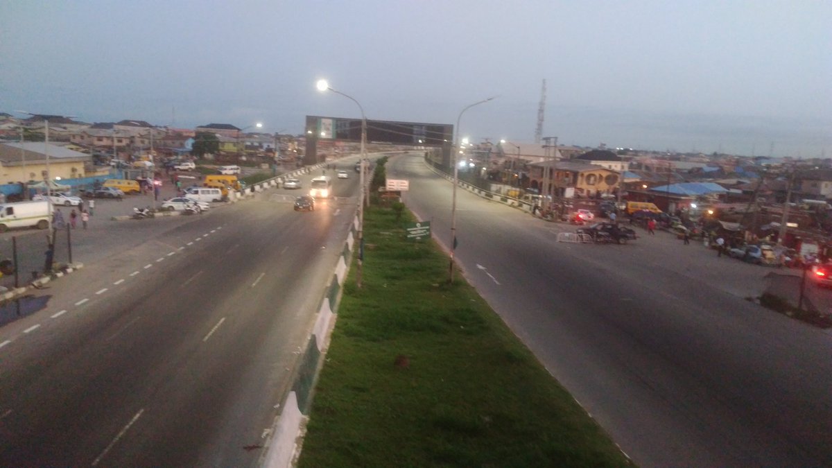 NuolBeth's tweet image. RT "RT Gidi_Traffic: "Austynzogs: Gidi_Traffic 19h11: Iyana Oworo #3RDMB #COVID19 #lockdownlagos https://t.co/BQRy4FtCKe"