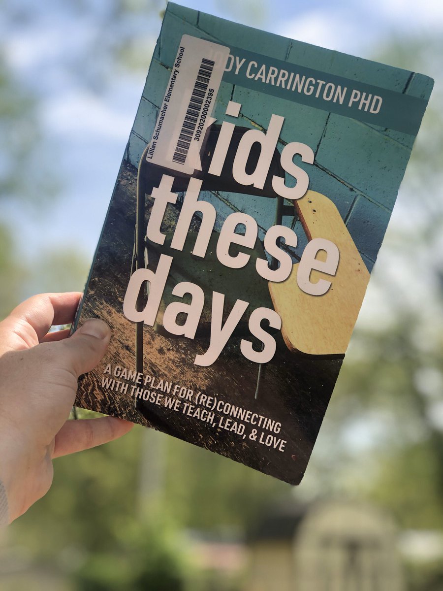 HanaLee4th's tweet photo. Enjoying some sunshine and reading βοΈπ #professionalbookstudy #LPSLeads https://t.co/KojGbnDXDe
