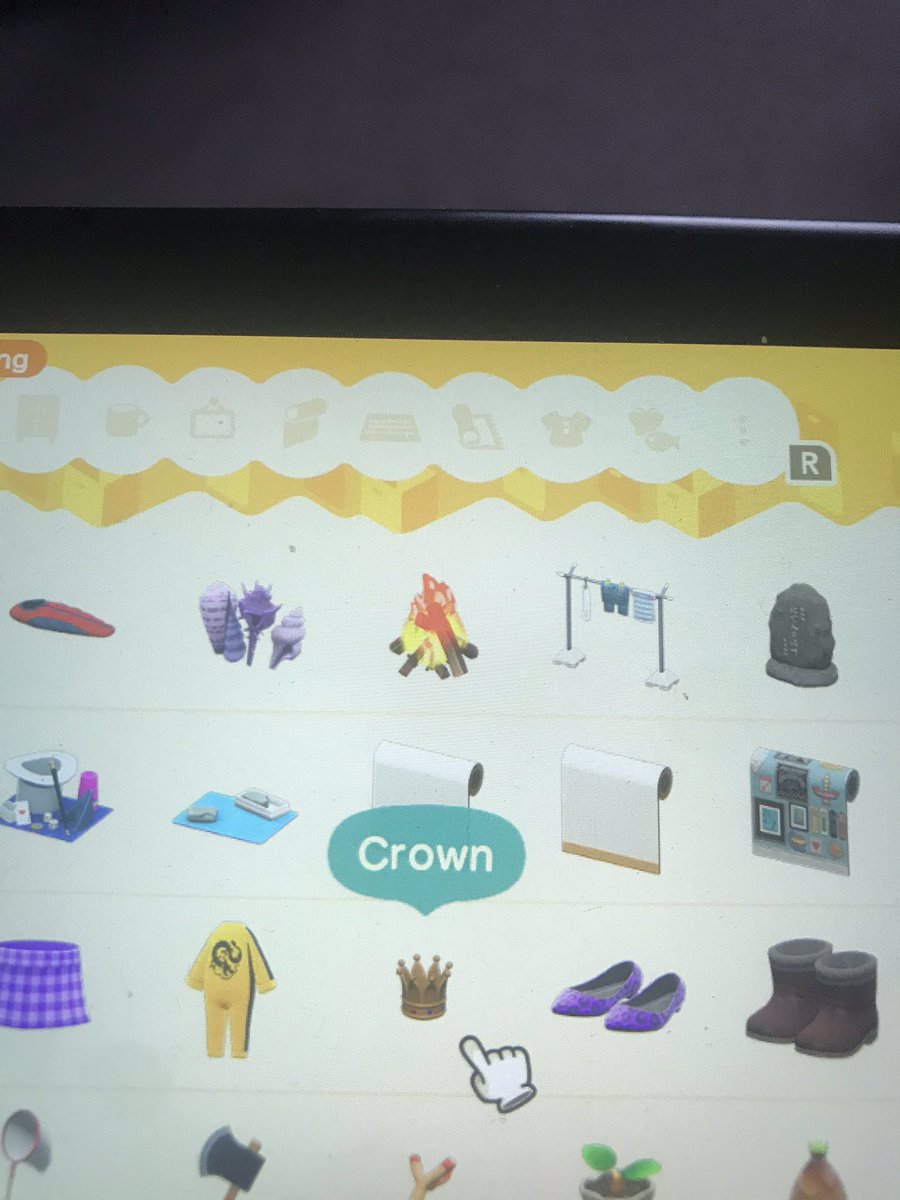 MetalMegaMike's tweet image. Hey, anyone needing the Royal Crown on Animal Crossing? It’s available in my Able Sisters for the next two hours until it closes. Fee is 300k, one in, one out. DM me for Dodo code

#AnimalCrossingNewHorizions
#animalcrossingdodocode 
#ACNH 
#ACNHTRADE