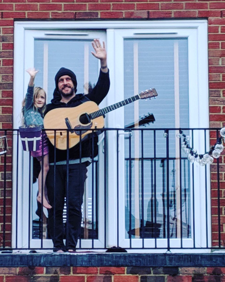 Iam_Officer's tweet photo. #lockdownlightup 7) Been doing music each day from our top window for the neighbourhood kids throughout lockdown, been amazing to see and even meet for the first time little faces out of windows and on zoom chats. Them kids love Pylon Moon https://t.co/QHC2uF7OQE GO! xOx https://t.co/A3SlUxEtkC
