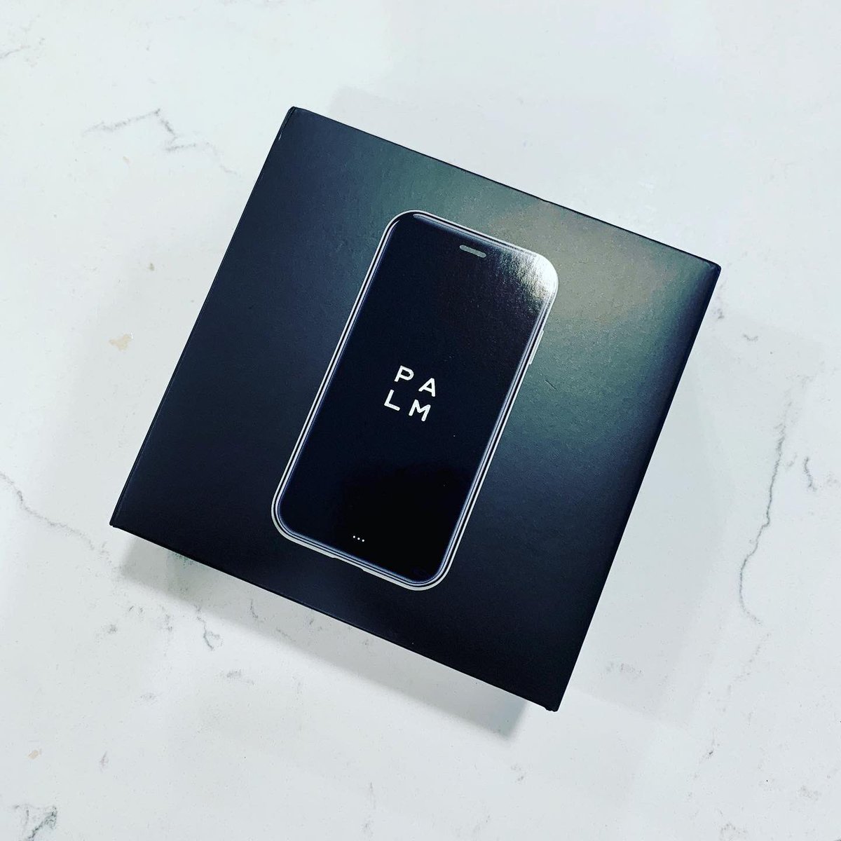 itsmesabya's tweet photo. Got a demo @palm phone today! Minimalism at its finest 🔥 company is hoping to reduce screen time, awesome device

Left to right: AirPods Pro, standard credit card, Palm Phone, iPhone SE, iPhone XS Max. https://t.co/wHGQw3qhRb