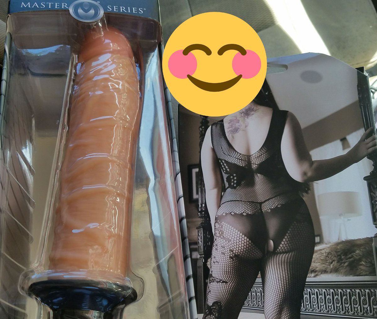 tpaunicorn's tweet photo. #Unicornwants2play #Unicorntoys 
Now to find more playmates  only 3 so far 🦄😈😷 
#Tampasextheaters #TampaXXXFL  #Adultstores  @BangerBay @LizardoJournal https://t.co/AEXQG7Rh2H