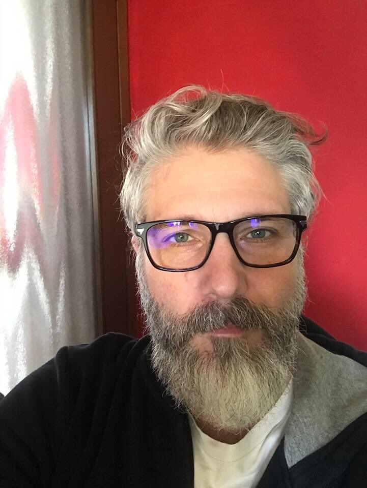 Terza serata di <a href="/8x8_oblique/">8x8_oblique</a> 2020. Ecco i risultati:

- Rachele Salvini (il più votata dalla giuria di qualità)
- Gianluigi Bodi (il più votato dalla giuria popolare)

#8x8 #racconti #concorsoletterario #terzaserata <a href="/NromaWilkes/">Norma Wilkes</a>  <a href="/italosvevolibri/">Italosvevo Edizioni</a>