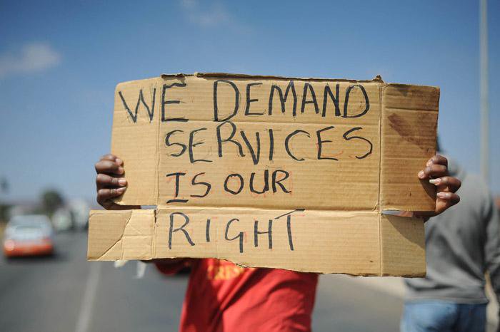 kaMasondoMkhize's tweet photo. It would seem as if engineers are not going to be able to rise without society’s support and their involvement in the political process.

#EngMustRise needs #society #politics

 @changingthingsa
@JeshikaRM @Lady_Yanks https://t.co/086uY9rtKq
