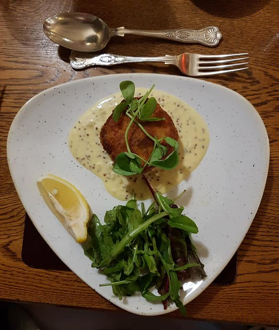 thetravellocker's tweet photo. Before the Lockdown: I enjoyed a fantastic meal at The Butchers Arms Restaurant, Priors Hardwick, Warwickshire @ButchersRest #restaurant #lunch #dinner #celebrations #food #Mediterranean #meat #seafood #vegan #vegetarian #Portugese #drinks #wine #seafood #cheese #Warwickshire https://t.co/6i2OKTBITV