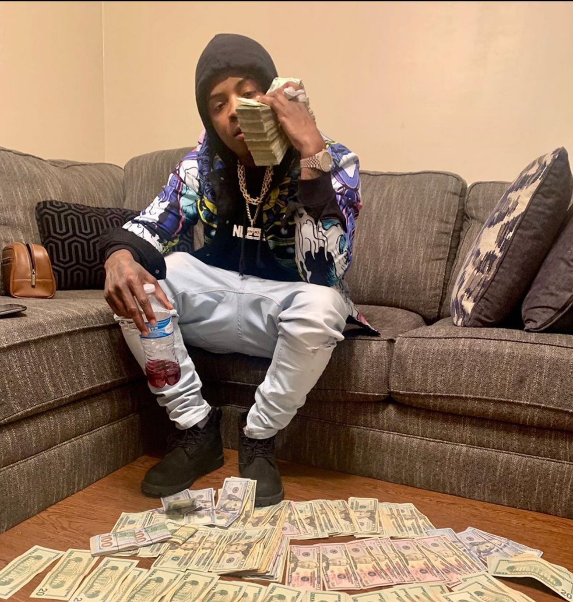 Nless_ent's tweet photo. Quarantine doesn’t stop getting @DeeMulaMwuahhhh from getting more Bandz 💵 💰 #Nless
••••••••••••••••••••••••••••••••••••
#Deemula
#Nlessent
#2020vibez
#Dopeartists https://t.co/etqKJx40Wk