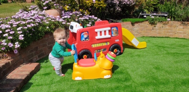 A massive thank you to 11 month old Matthew who completed a 5 x 2.6 m challenge with his Rhino walker and raised £100 for the Friends this week for his very own #twopointsixchallenge #homehero #charitytuesday