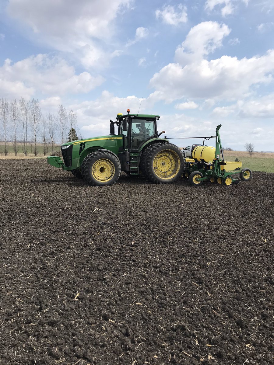 Planting a corn and soybean plot today at Lake Park MN with <a href="/cs_oleary/">Corey O'Leary</a> and some great new <a href="/PioneerSeeds/">Pioneer Seeds U.S.</a> products!