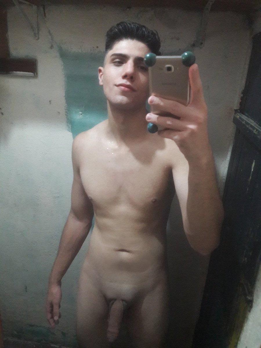 Andreooln's tweet photo. Tava com saudade de biscoitar aqui 🙈
🔃👈 https://t.co/4SLPYtfudb