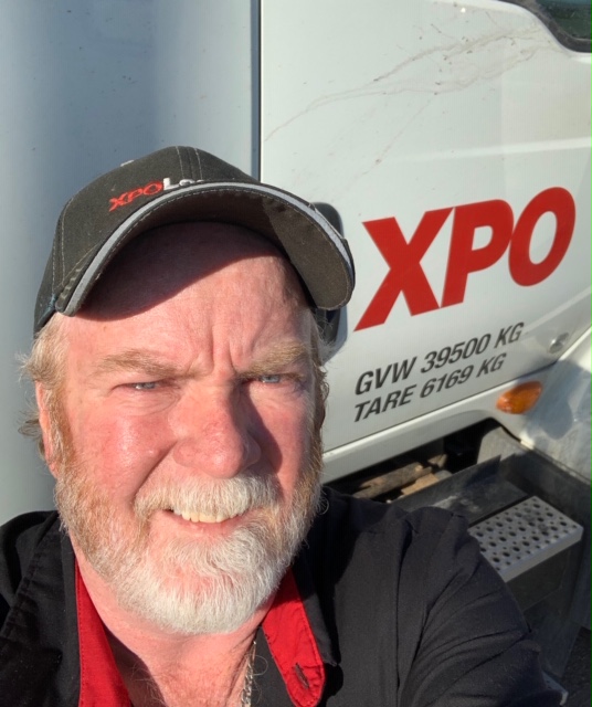 XPOLogistics's tweet photo. Back in 2000, Doug Buchner and Ken Alkerton got hired the same day. 20 years later, they're both 2-million-milers. The only XPO truckers in Southern Alberta, they're moving critical freight hundreds of miles every day – our #EverydayHeroes. #NationalSuperheroDay #ThankATrucker https://t.co/dZnNGg4Jwr