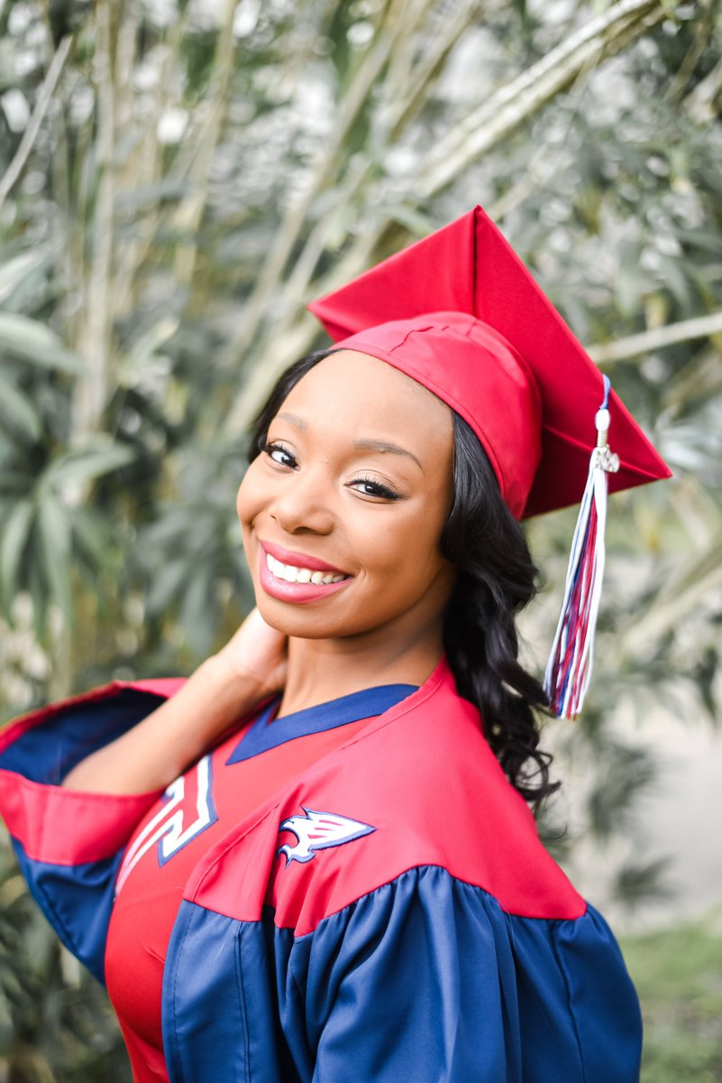 katyisd's tweet photo. Today's round of #SeniorSpotlights are live! Let's congratulate them! https://t.co/d9Ja8DNMmH #KatyISD #Classof2020 https://t.co/d8EEFlfBMb