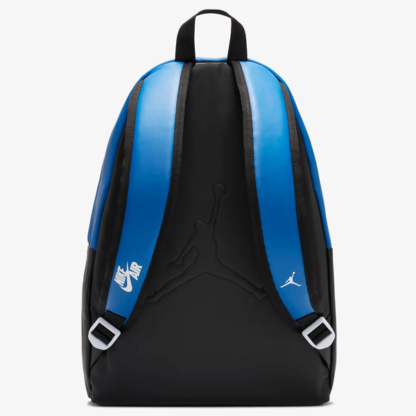 KicksDeals's tweet photo. ⚫️🔵🔥 The black/royal Air Jordan Backpack is on sale for $58.97 + get FREE shipping with your Nike+ account. #promotion

BUY HERE -> https://t.co/bEOWplHBtE https://t.co/fTE1Bnh0j1