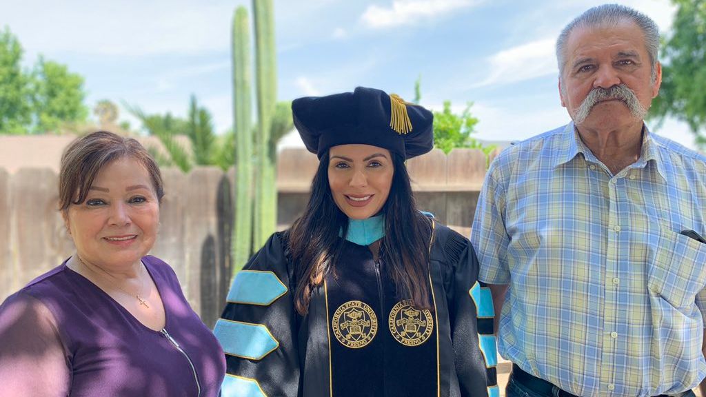 FresnoKremenEdu's tweet photo. Congrats Class of 2020! We may not be able to celebrate in person this Spring, but we still want to celebrate you & your accomplishments.
Make sure to share your grad photos & @Fresno_State memories by using #KremenGrad2020 & #FresnoStateGrad.
๐ธ @rkrodriquez @EdDFresnoState https://t.co/lnT3nfrHaU