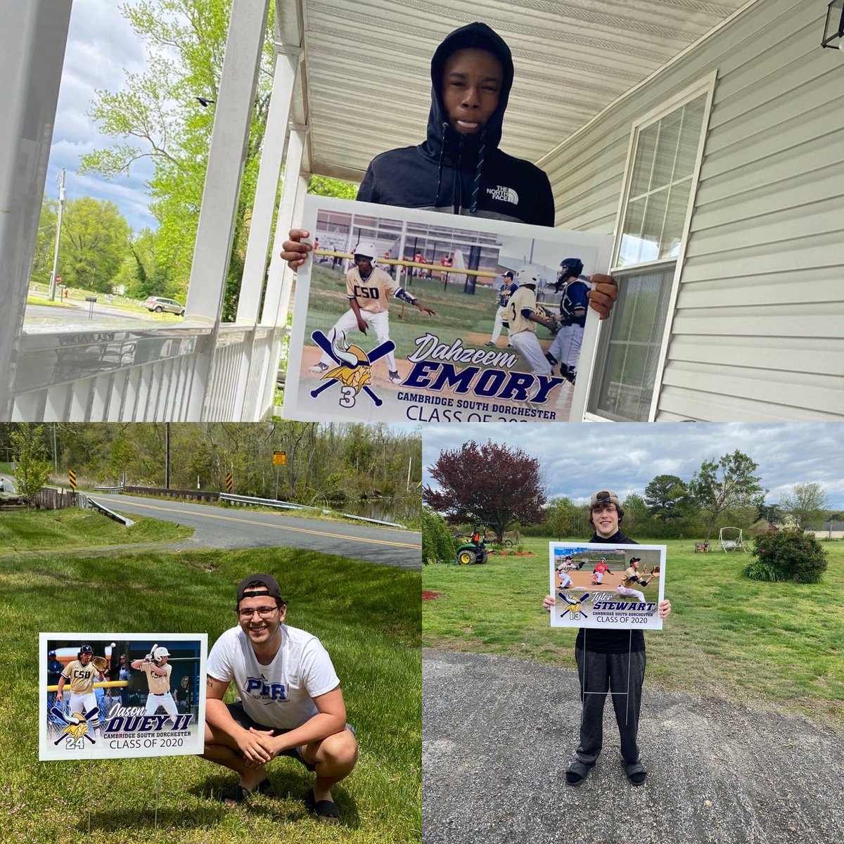 AthleticsCsdhs's tweet photo. Our Senior Boys Baseball Team with their Senior Banners. Midshore did an excellent job and thank you Jennifer Duey for organizing this for the guys. 👍🏼 https://t.co/VN4zRprYie