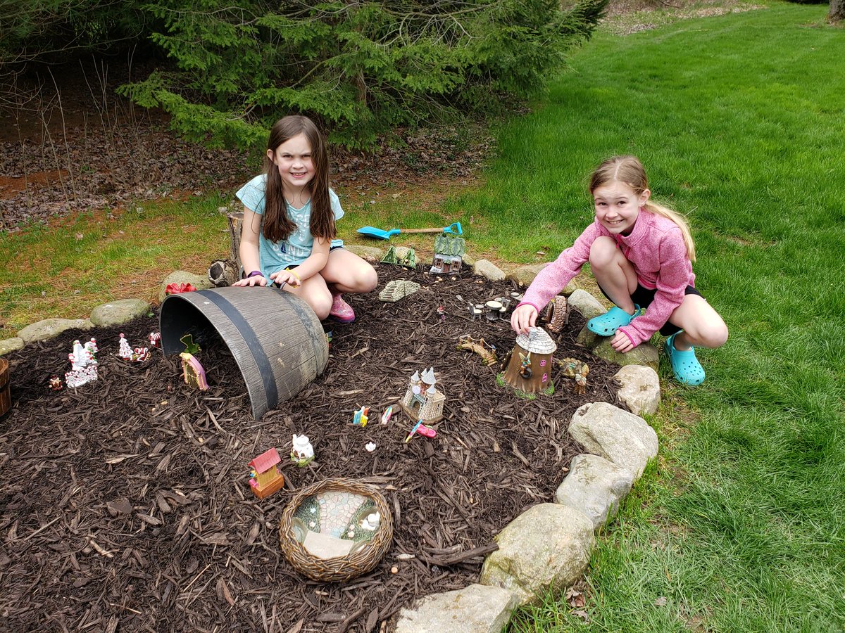 RnnpKathy's tweet photo. @GovMikeDeWine  we don't have flowers yet, but we spent some time working in our new #FairyGarden #SpiritWeekOhio #InThisTogetherOhio #SocialDistancing https://t.co/ShmekRvPqD