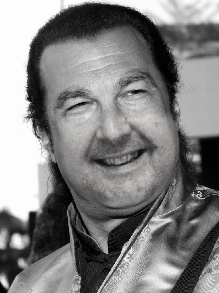 OliverMaltman's tweet photo. Rodney Bewes and Steven Segal. Or...
Stevney Bewgal #Soft2Hard https://t.co/mqWZIKmfUM