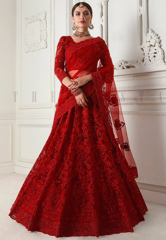 UtsavFashion's tweet photo. Item code (LCC625) : Dear Brides-to-be,
Do not underestimate the power of Red!
#bridestobe #weddinglook #indianwedding #redlehenga #bridal #designerpiece #monotone #reddress #lehengacholi #net #weddinginspiration https://t.co/mFrhKhLm66