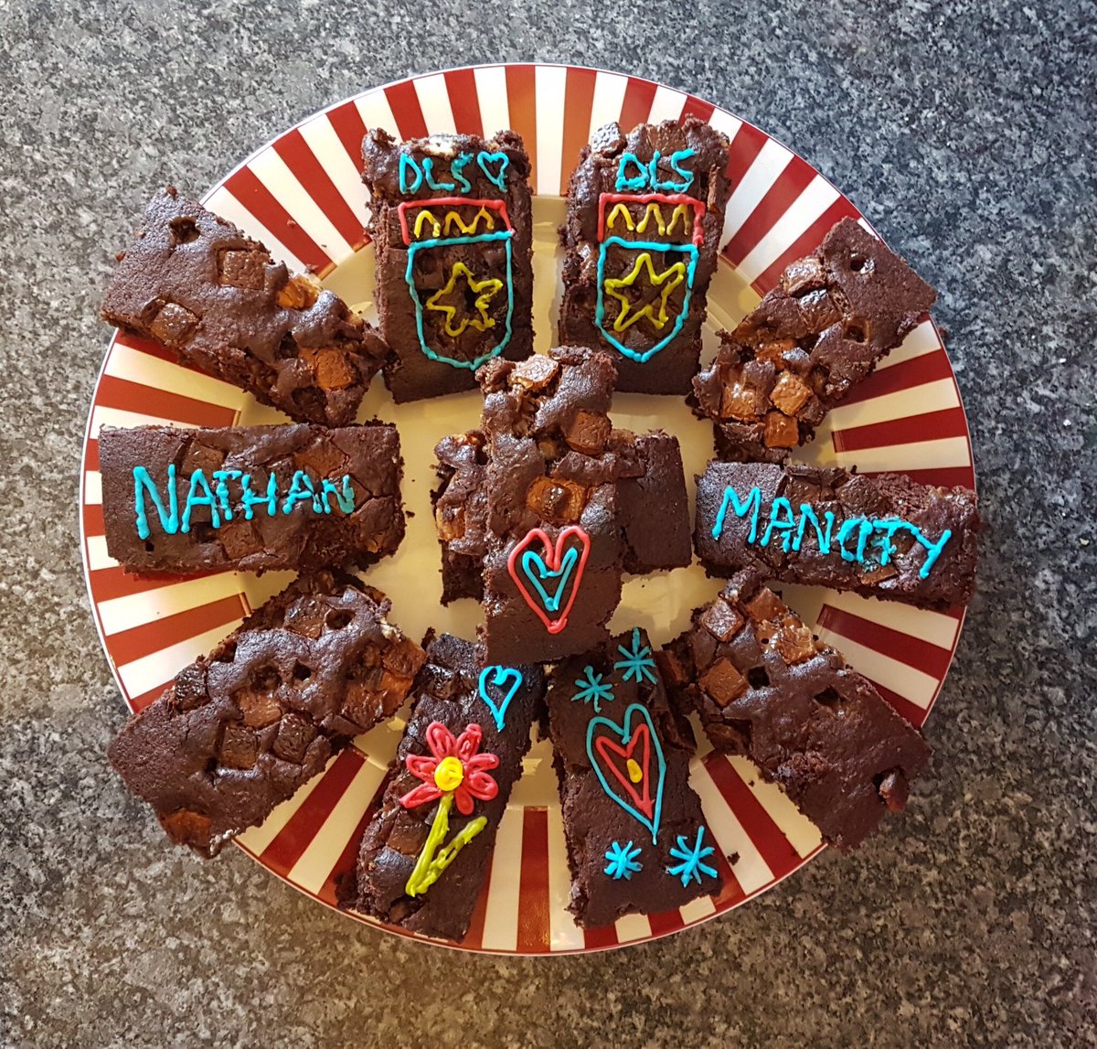 DLSjsy's tweet photo. Nathan’s fantastic and sumptuous-looking brownies betray his football allegiance!! Great effort for #DLSBakeOffChallenge https://t.co/qwosLCQWoE
