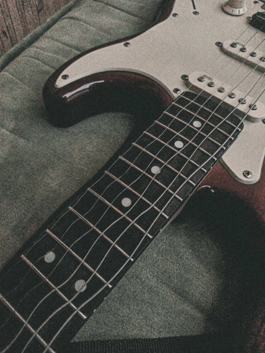 MellowStoneYT's tweet photo. Hey! I want to tell you that starting this week I will be releasing a short video "lick of the week" where I will play riffs from my favorite songs. They will be out on Sundays. In the meantime, wait for the first video, try to guess which song I want to play in it.

#licks https://t.co/cXmlftQoED