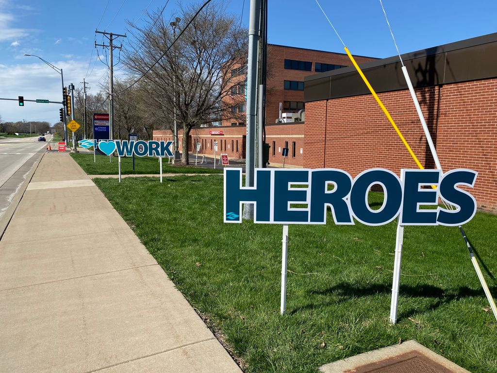 FASTSIGNSdfw's tweet photo. How are you celebrating your heroes? Contact us today for creative ways to show your appreciation! https://t.co/nUu8RdcNwn

#inthistogether #hearthsforhealthcareworkers #lovefirstresponders #dallasstrong #cedarhillstrong #dallassigns #fastsignsdallas https://t.co/xLgzHxZhQR