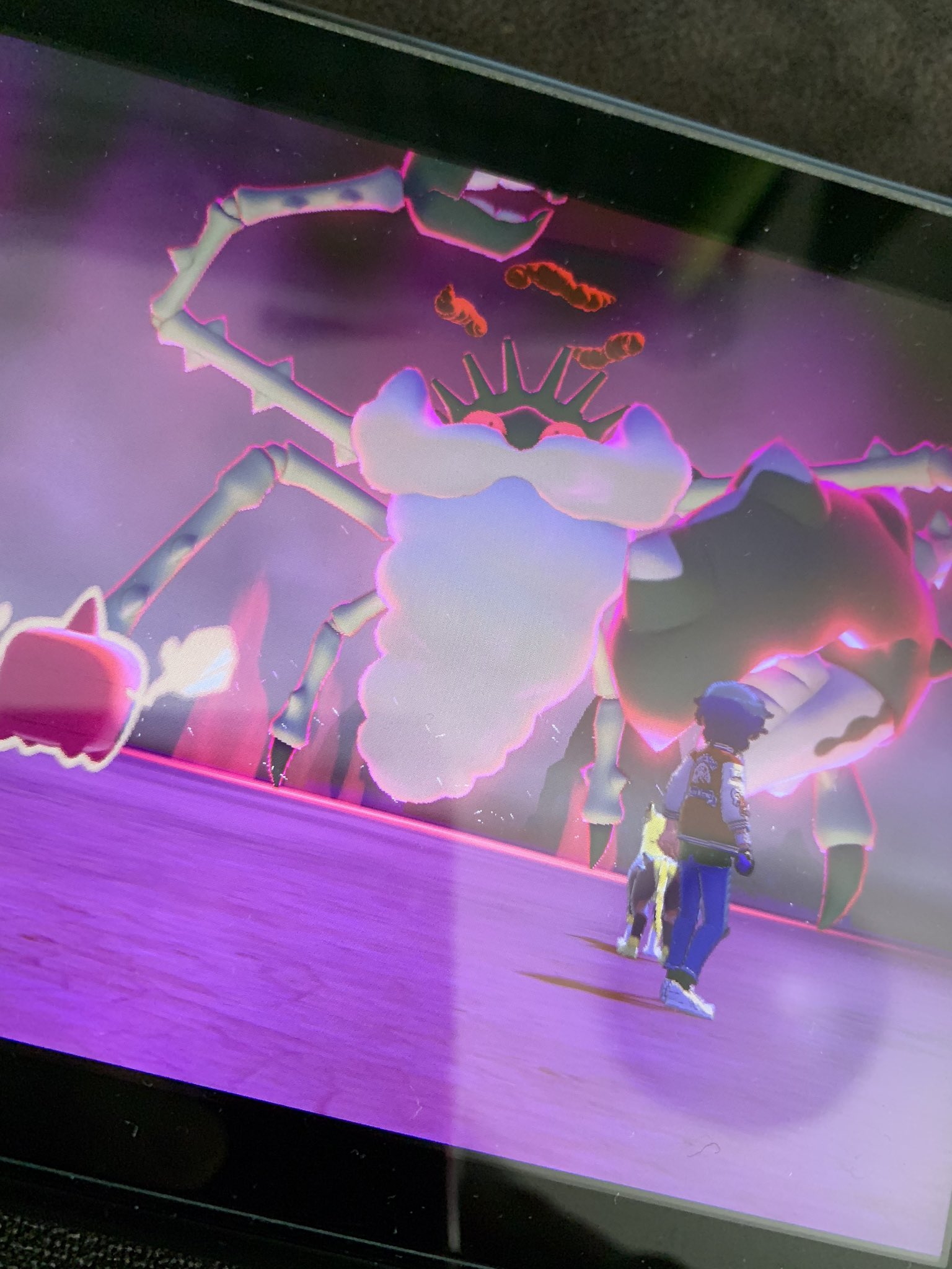 ノイカレー キョダイマックス色違いきたー やったー って思ってたら ホストがひらいしん色ドサイドンで地震連打で味方全滅 何がしたかったのだろう ポケモン T Co Jx3rjmholk Twitter