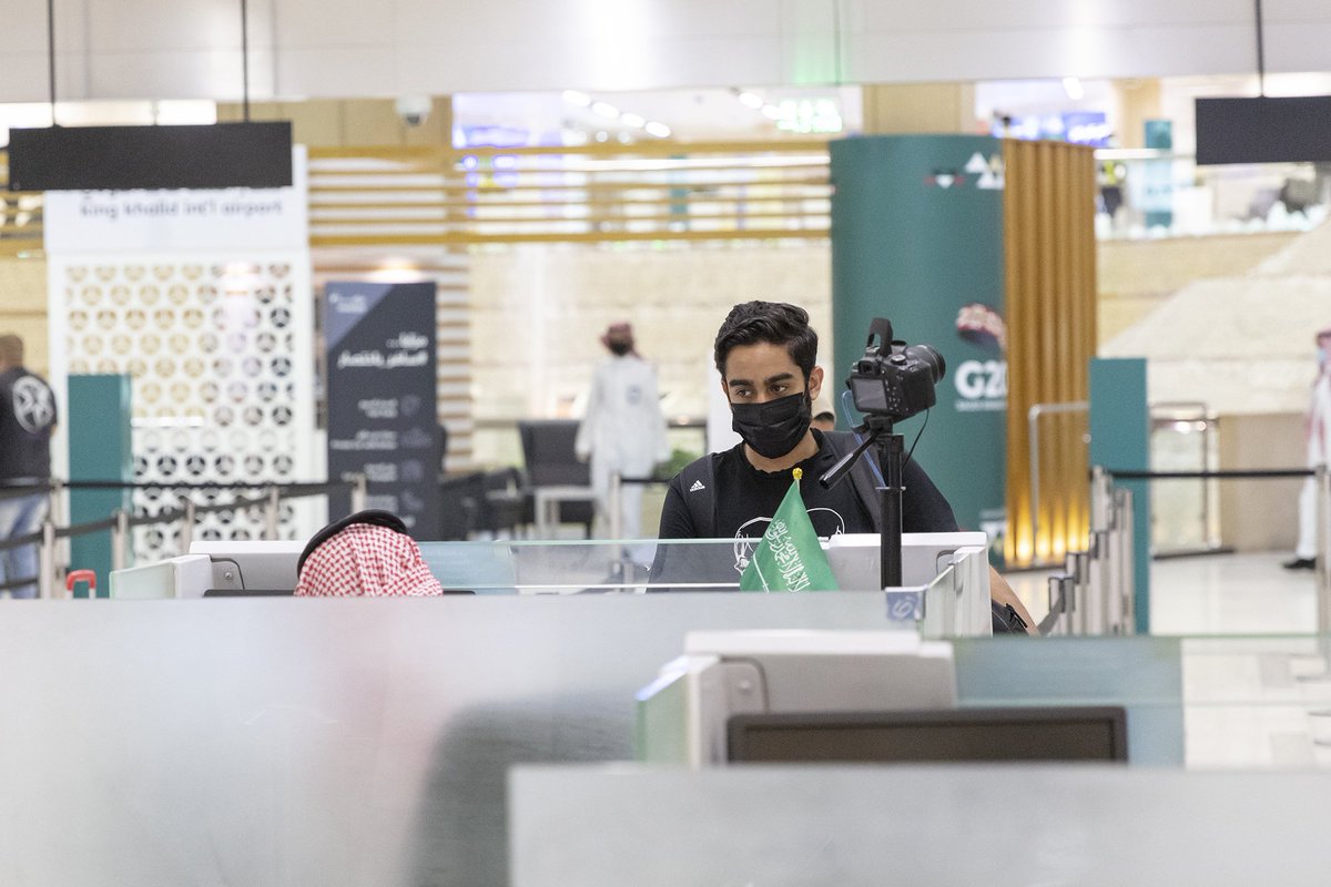 بحمد من الله ،، وصول المواطنين سالمين لأرض الوطن ⁦🇸🇦⁩