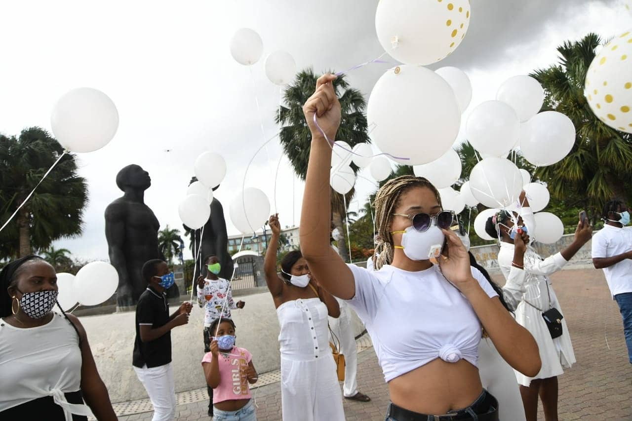 Jamaica Gleaner on Twitter "NOW Family and friends release balloons outside Emancipation Park